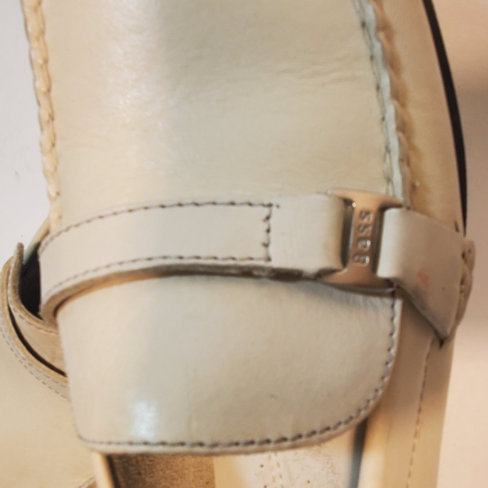 👠Cream Leather Bass Woodberry Loafers - Picture 2 of 7